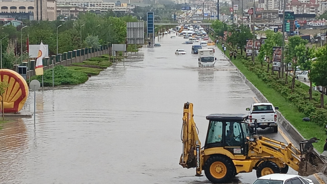 Ankara sular altında!