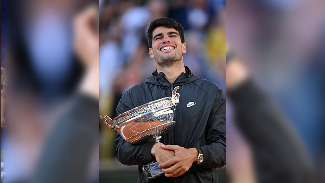 Alcaraz tarihe geçti! Rafael Nadal'dan bu yana Fransa Açık'ta şampiyonluk yaşayan en genç isim oldu