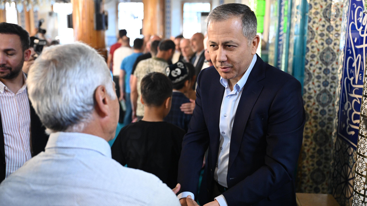 İçişleri Bakanı Ali Yerlikaya, Filistin için dua etti