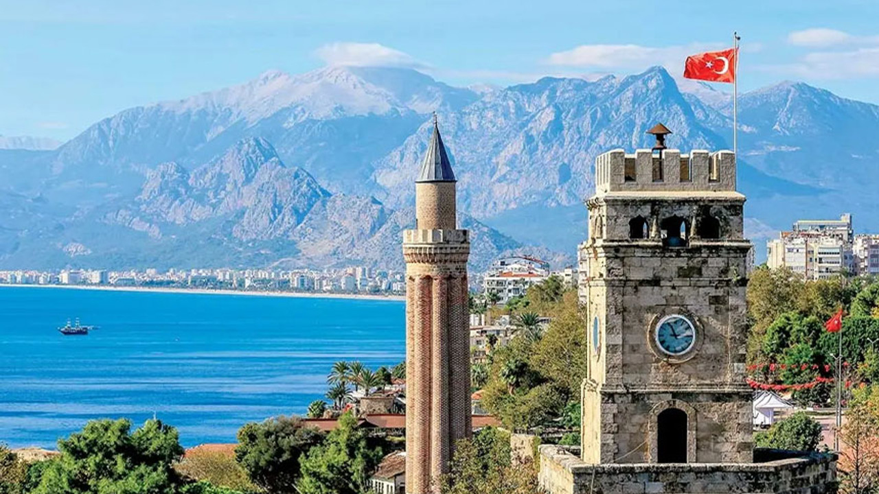 LGS'de Antalya'dan 12 öğrenci Türkiye birincisi oldu
