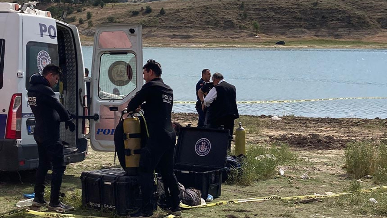 Serinlemek için baraja giren 3 kişi boğularak can verdi