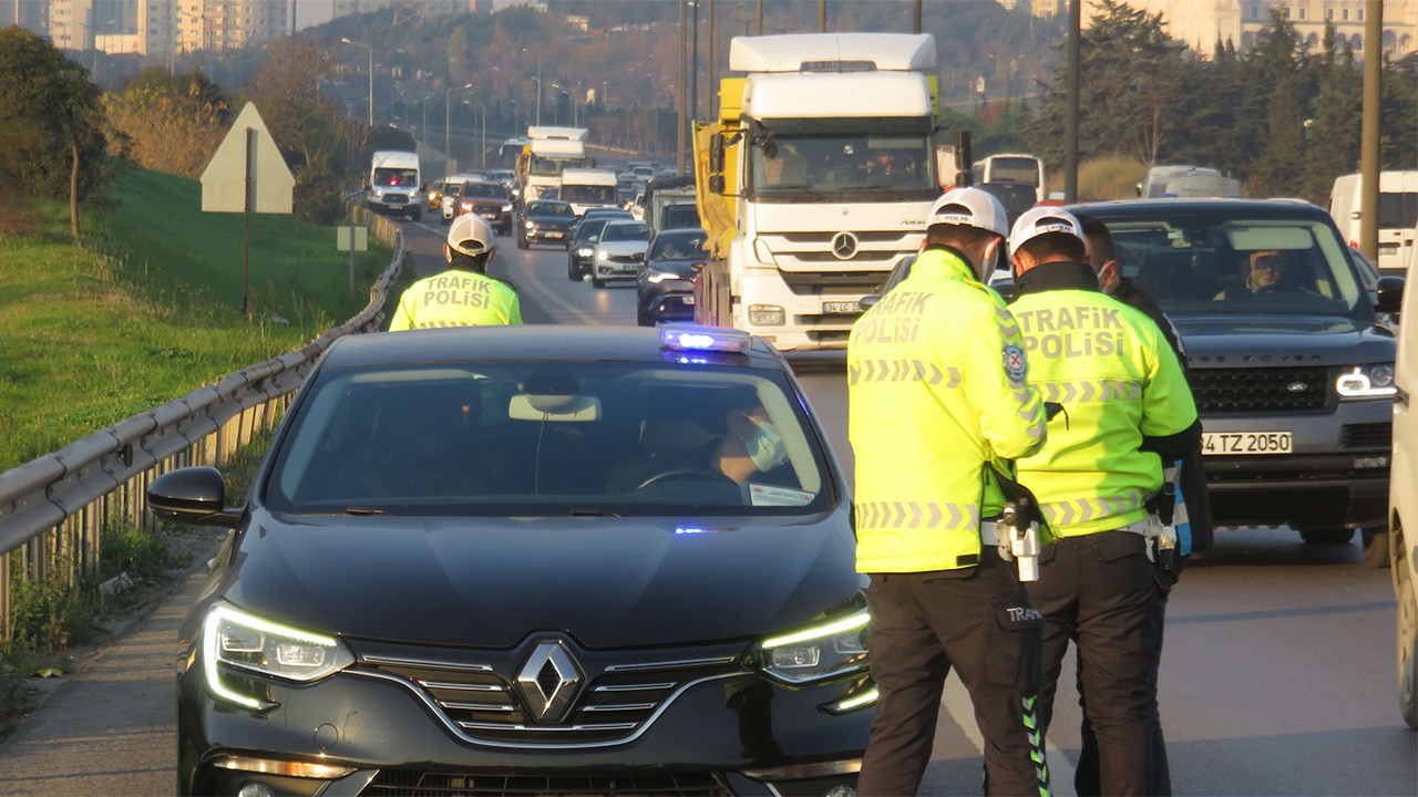312 çakarlı sürücü yakalandı