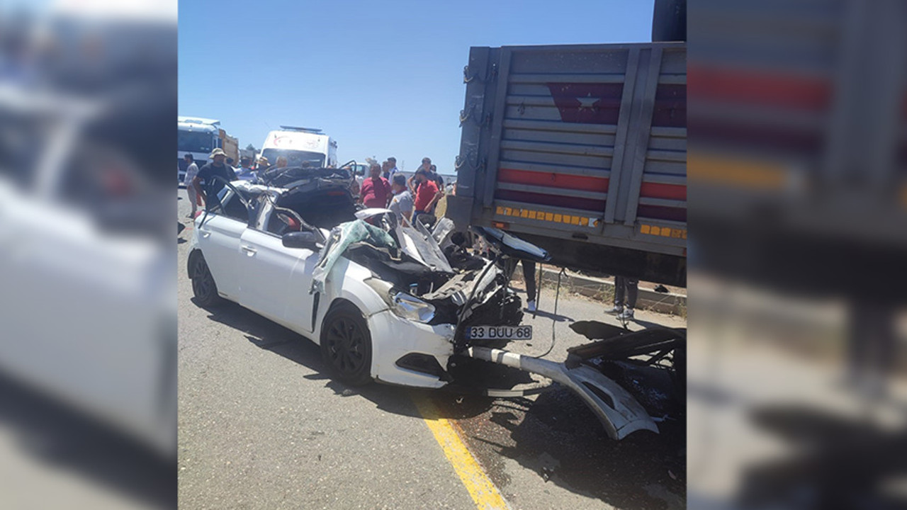 TIR'ın altında feci ölüm!