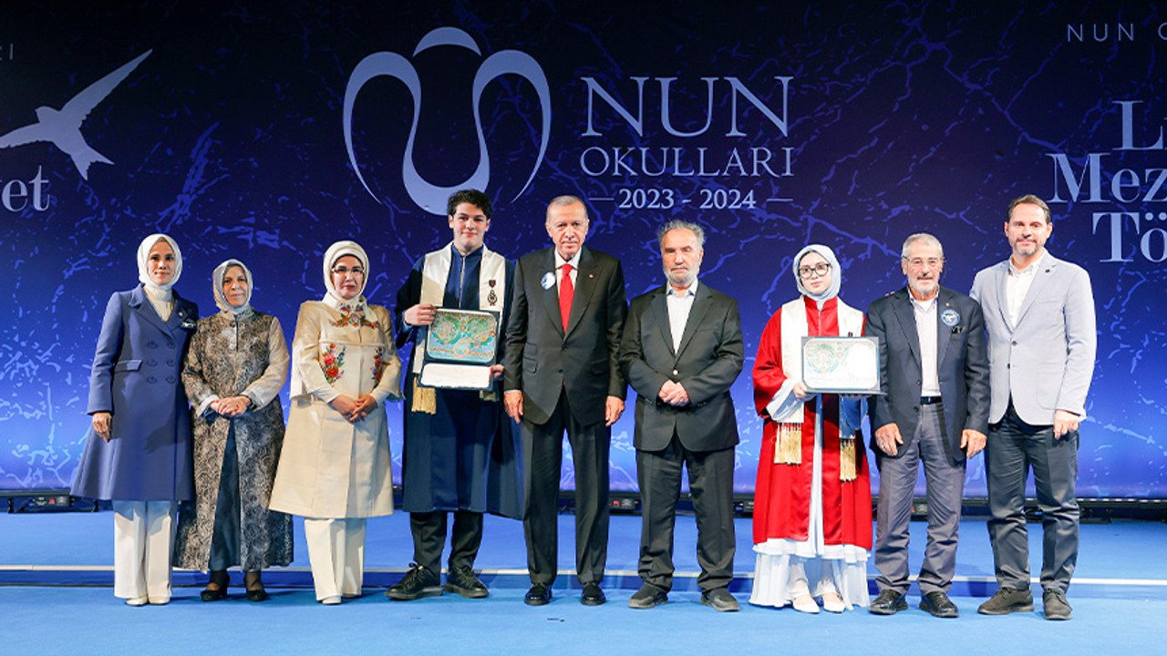 Cumhurbaşkanı Erdoğan torununun mezuniyet törenine katıldı