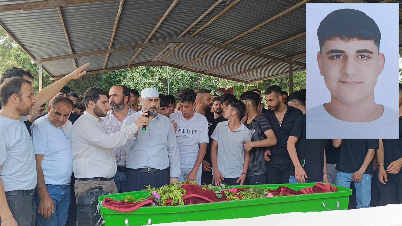 Yola fırlayan sokak köpeğine çarpan motosikletli öldü