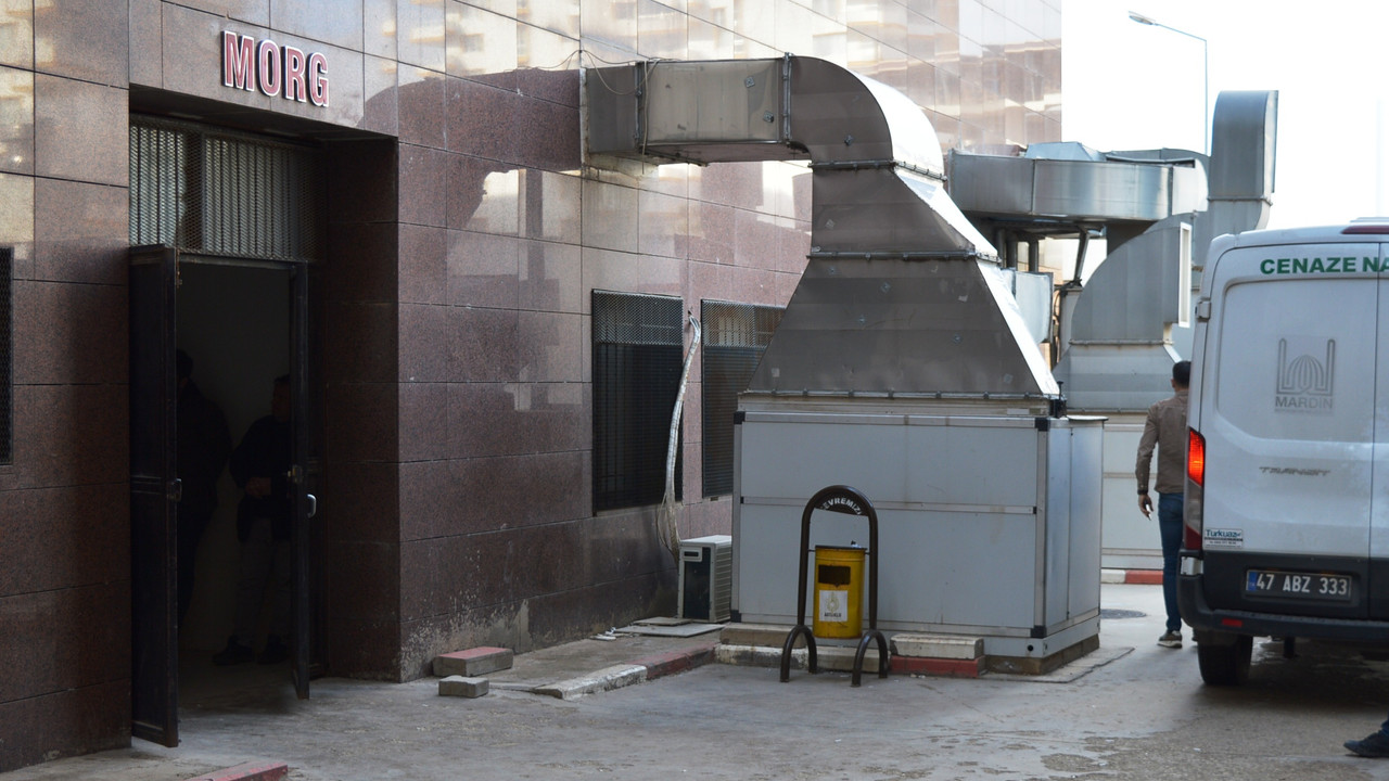 Mardin’de polis, karısını ve çocuğunu öldürüp intihar etti