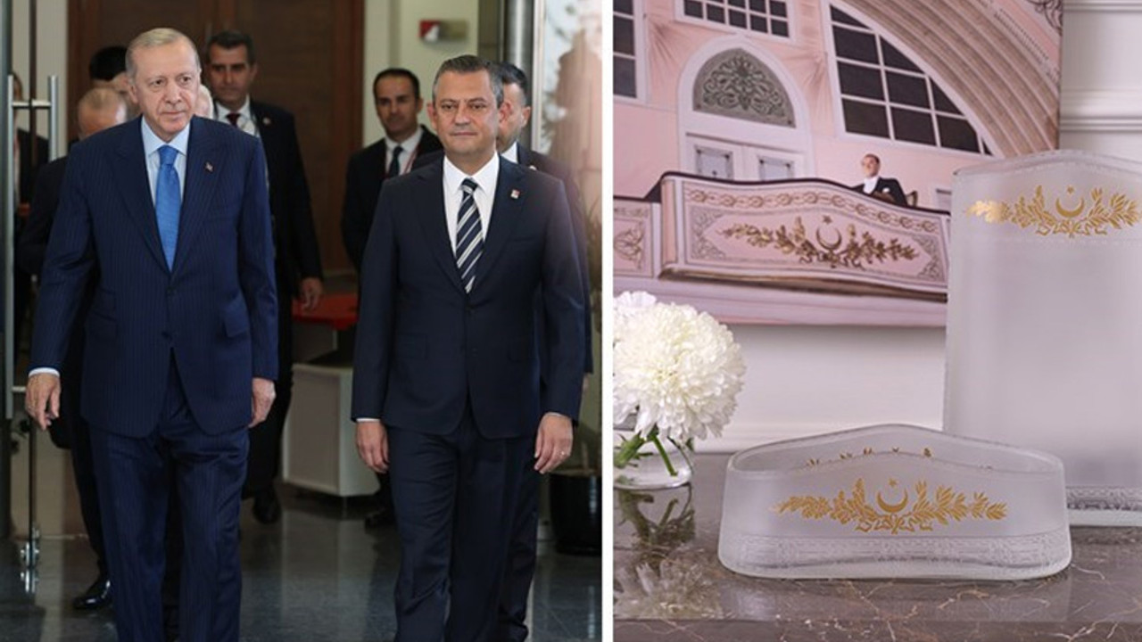 Özel ve Erdoğan görüşme sonrası birbiriyle hediyeleşti