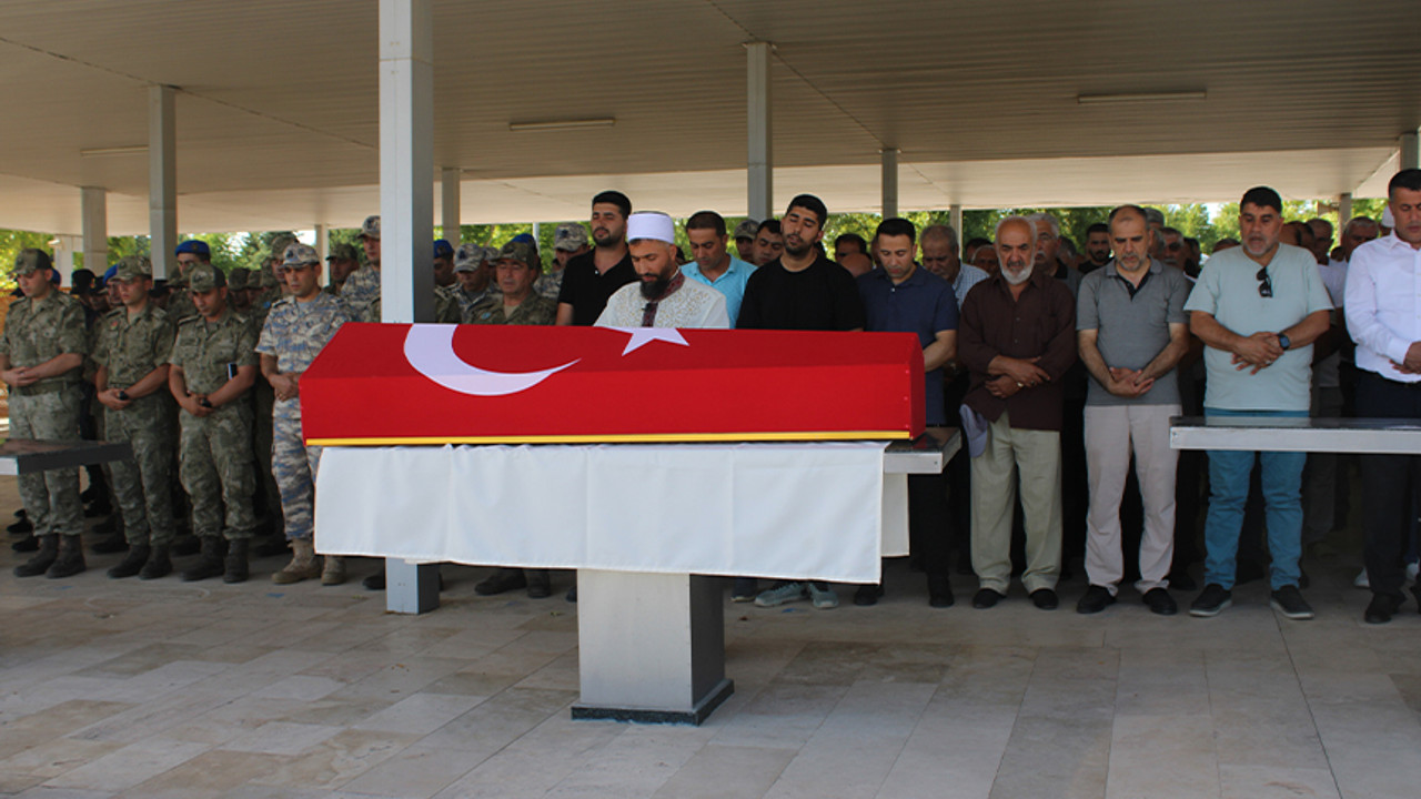 Düğünde kardeşi tarafından vurulan üsteğmen, 4 gün sonra yaşamını yitirdi
