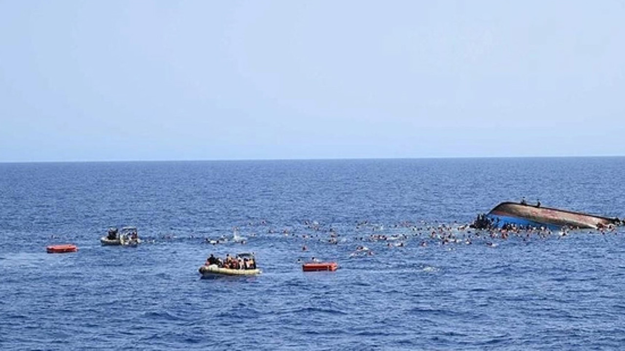 Tekne alabora oldu: 38 ölü