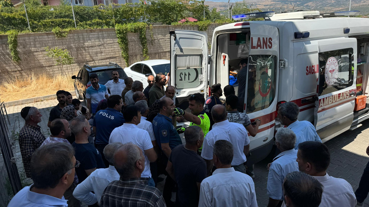 Bingöl'de madde bağımlısı önüne geleni bıçakladı: 2 ölü, 7 yaralı!