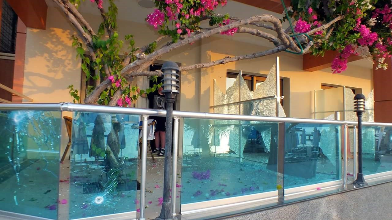 Cumhurbaşkanı Erdoğan'ın konakladığı otel, 15 Temmuz'un izlerini koruyor