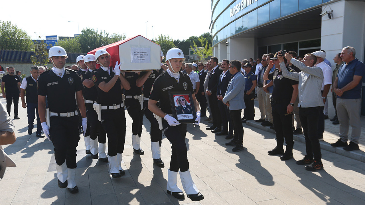 Özay Başkent için tören düzenlendi!