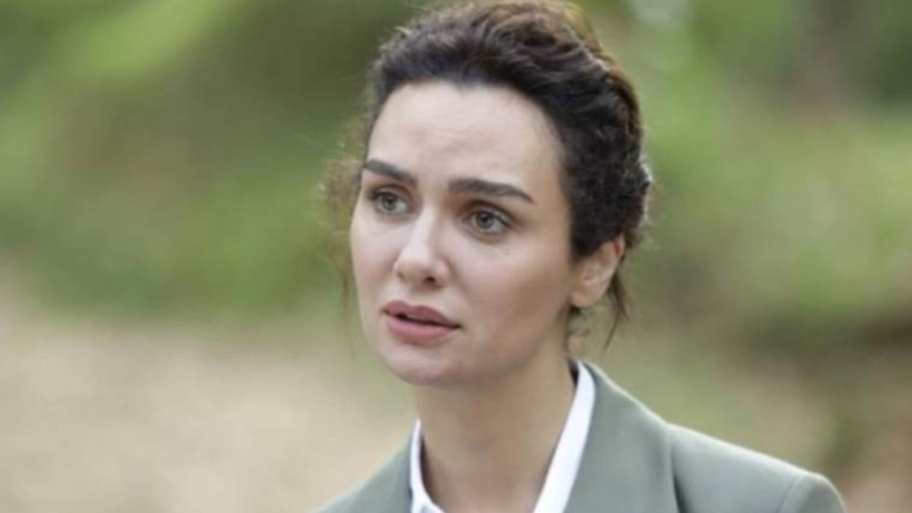 Birce Akalay kimdir? Birce Akalay kaç yaşında, nereli? Set kazası geçiren Birce Akalay'ın sağlık durumu nasıl?