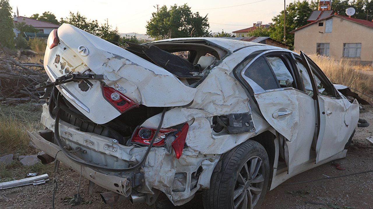 Köylülerin korku dolu anları: Ağaçları kırdı, tarlaya uçtu, bahçeye fırladı