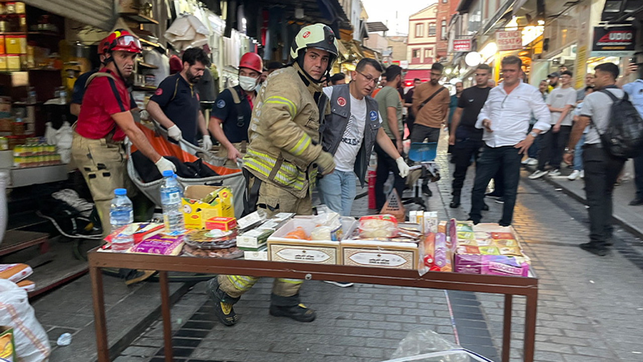 Yük asansörüne başı sıkıştı! Feci ölüm