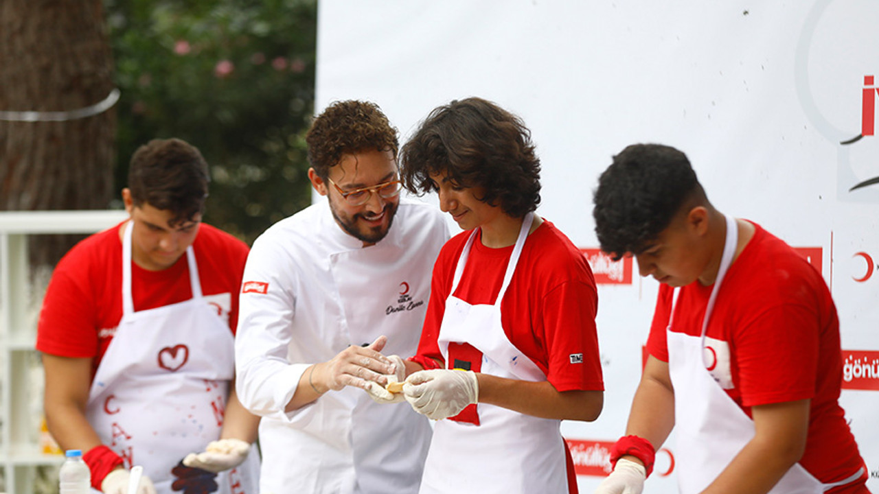 MasterChef Danilo Zanna mutfağa depremzede öğrencilerle girdi!