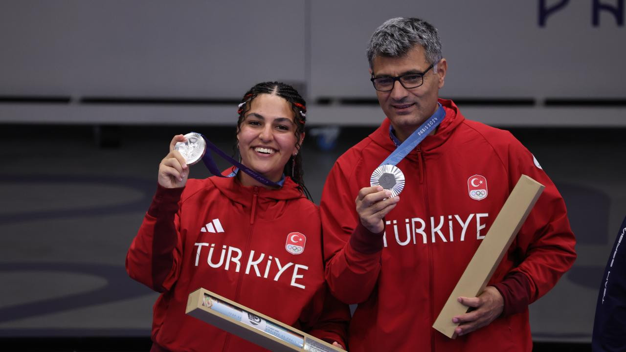 Olimpiyatlarda 10 metre havalı tabancada gümüş madalya kazandılar! Yusuf Dikeç ve Şevval İlayda Tarhan'ın biyografileri