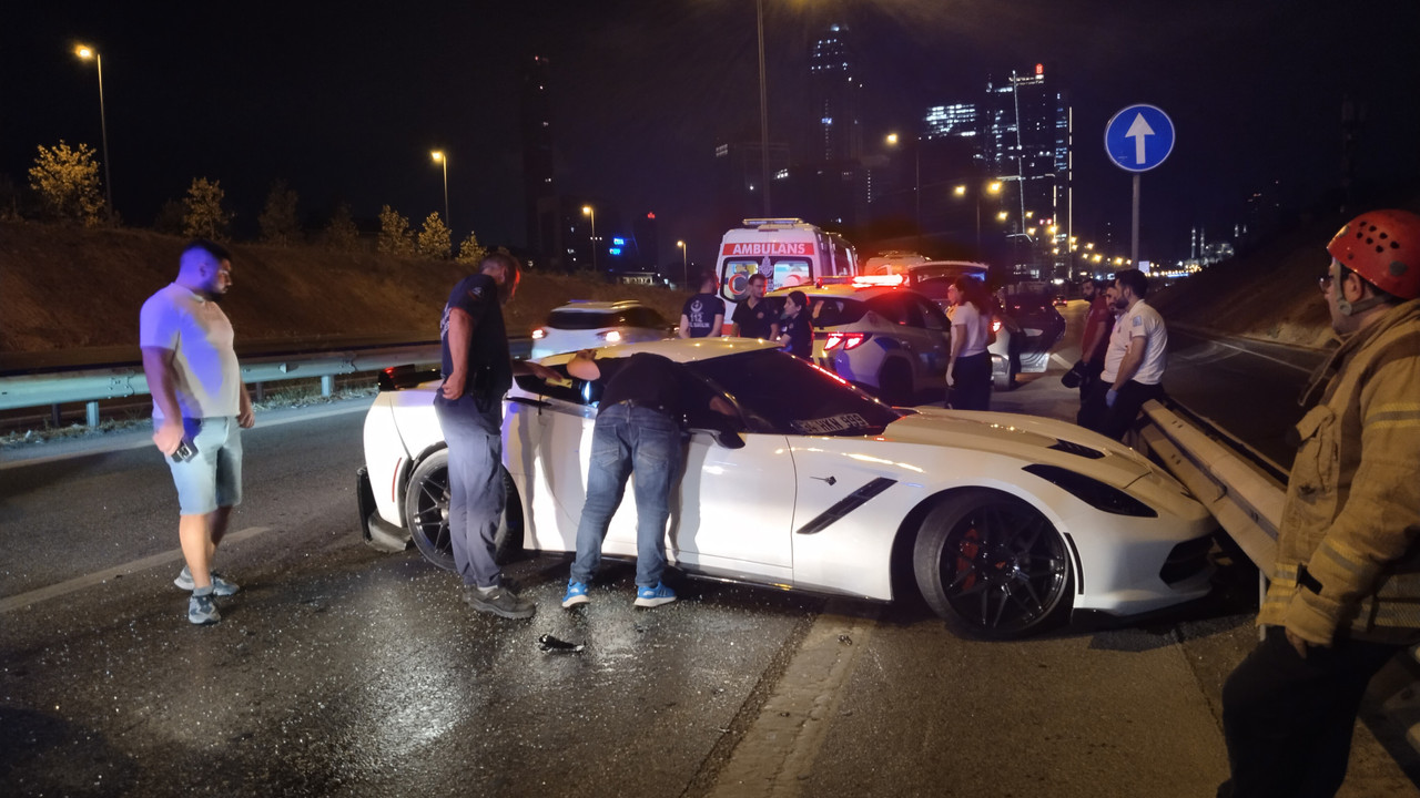 15 milyon liralık lüks araç kazaya karıştı