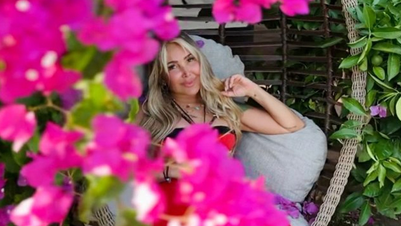 Yonca Evcimik'ten 61. yaşına özel pozlar! "Sağlık, huzur ve bereketinle gel 61"