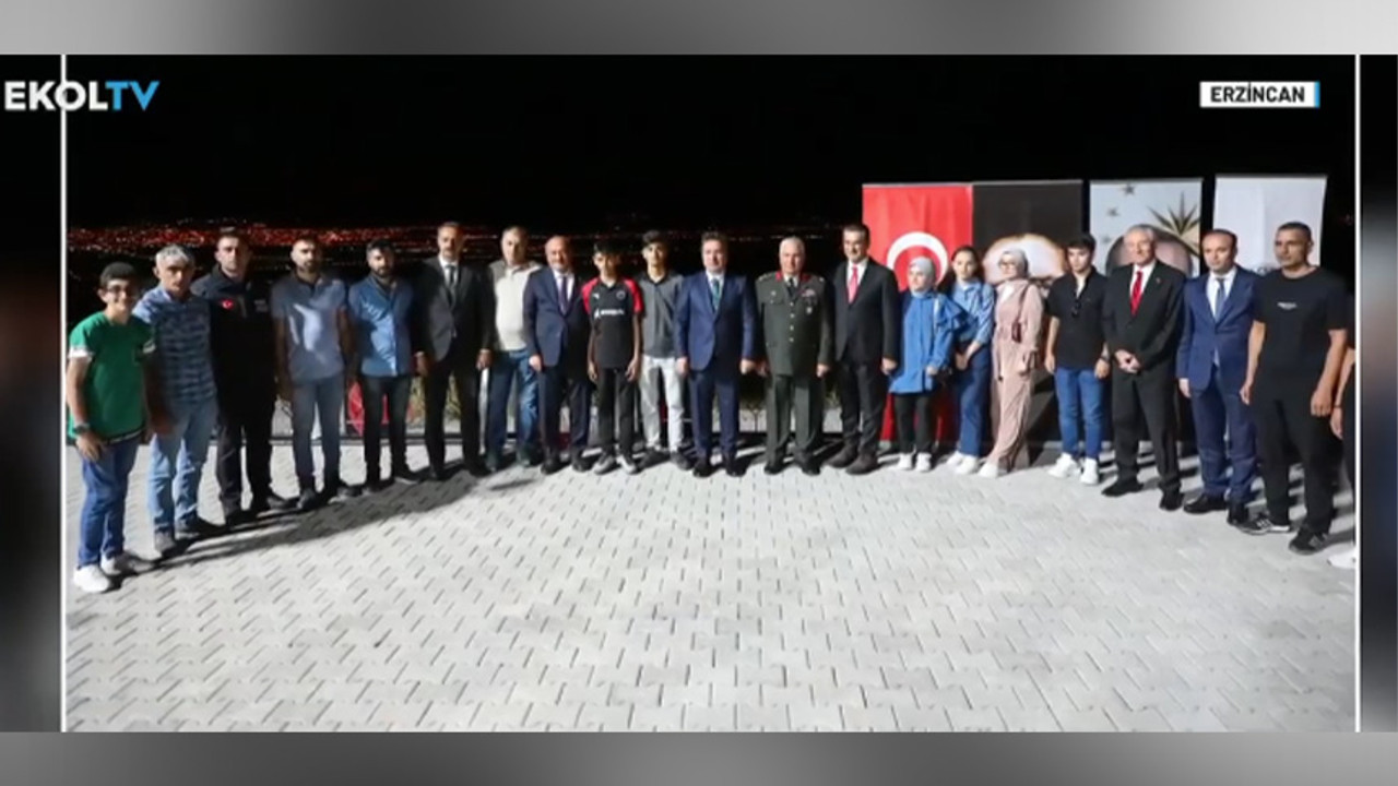 Hayatını kaybeden işçilerin çocukları resepsiyona katıldı