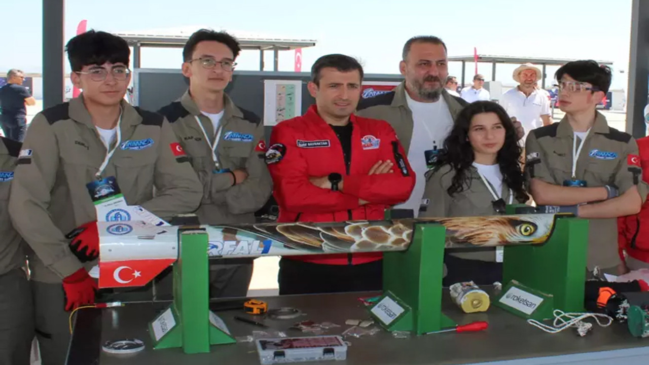 Selçuk Bayraktar, TEKNOFEST Roket Yarışması açılışında konuştu: Tam bağımsız, müreffeh Türkiye vurgusu!