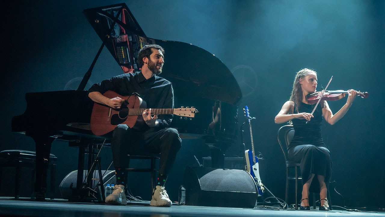 Evgeny Grinko'dan 11 günde 11 şehirlik konser: 20 bin kişiyi mest etti