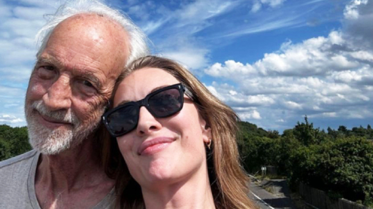 Yasemin Kay Allen'ın acı günü. Babası hayatını kaybetti