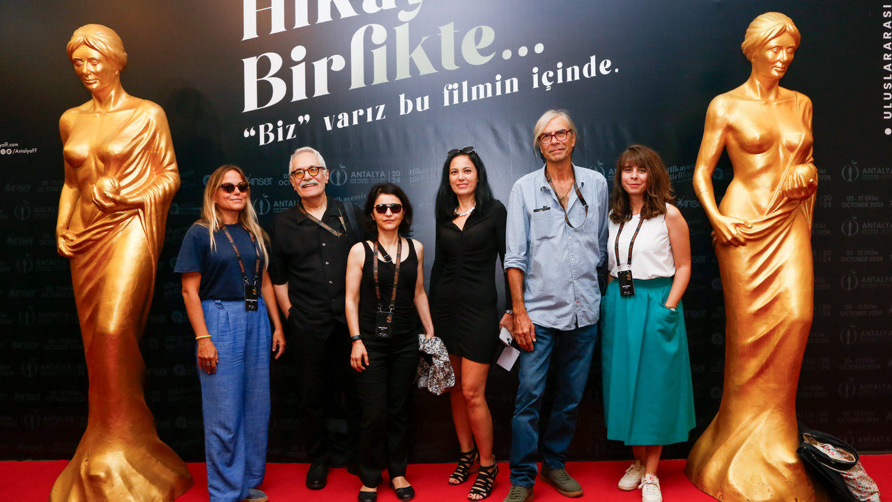 Altın Portakal ‘Hükümdarlık’ filmiyle başladı