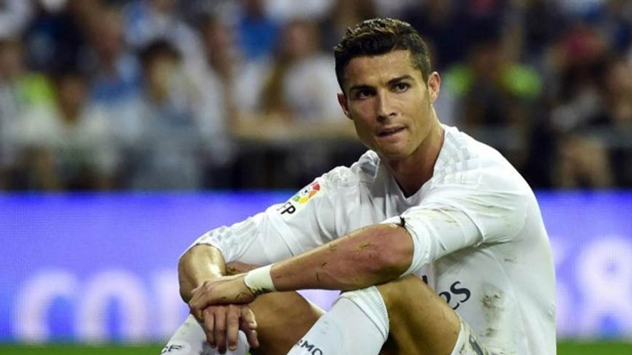 Ronaldo'nun penaltısı pahalıya patladı! Al-Nassr elendi
