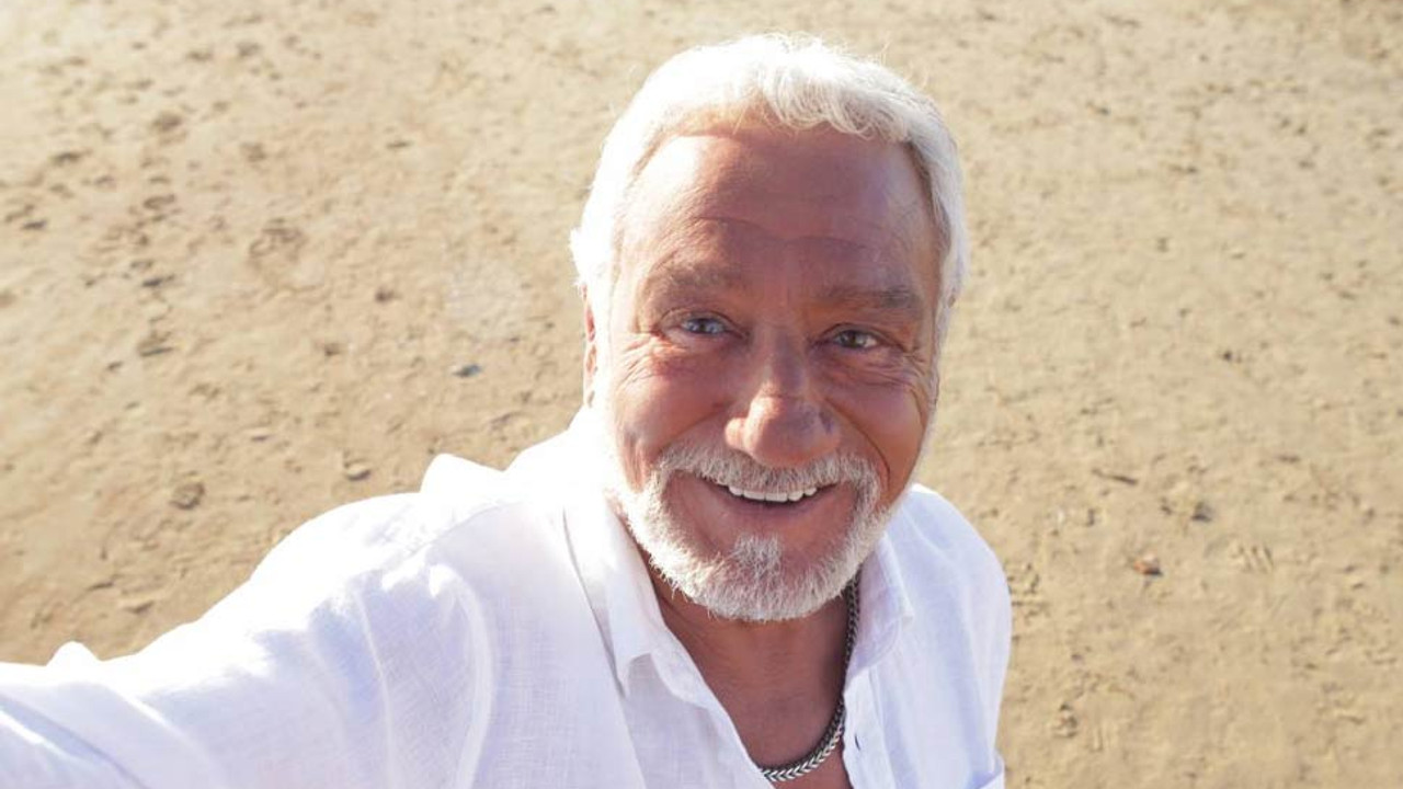 Fedon, 'Gavur' eleştirilerine cevap verdi