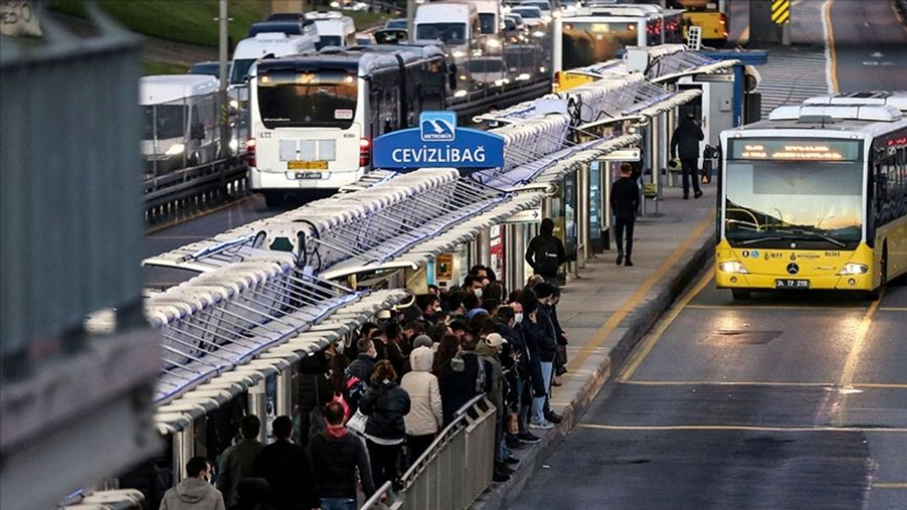 2024 İstanbul toplu ulaşım ücret tarifesi: İETT, metrobüs, metro, Marmaray kaç TL basıyor? Taksi, dolmuş ne kadar?