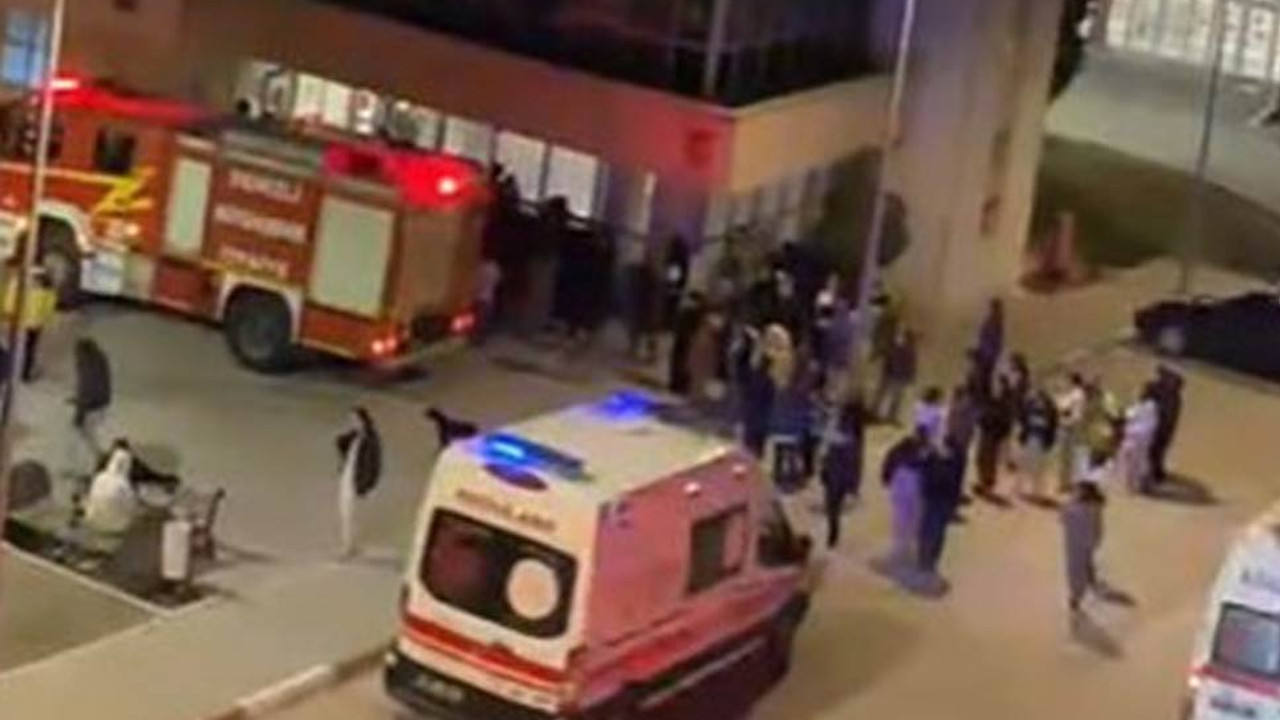 KYK yurdunda asansör zemine çakıldı: 2 öğrenci içindeydi…