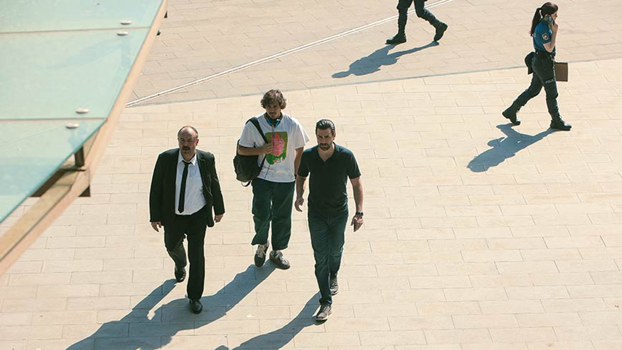 İzleyicileri ekrana kilitleyen film sezon finali yapıyor! Çok konuşulacak fragman yayımlandı