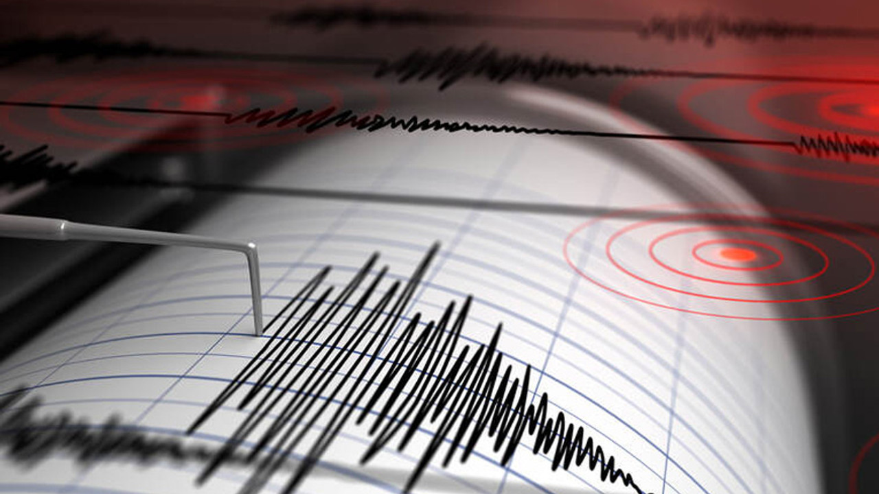 Çanakkale'de korkutan deprem! Büyük paniğe neden oldu
