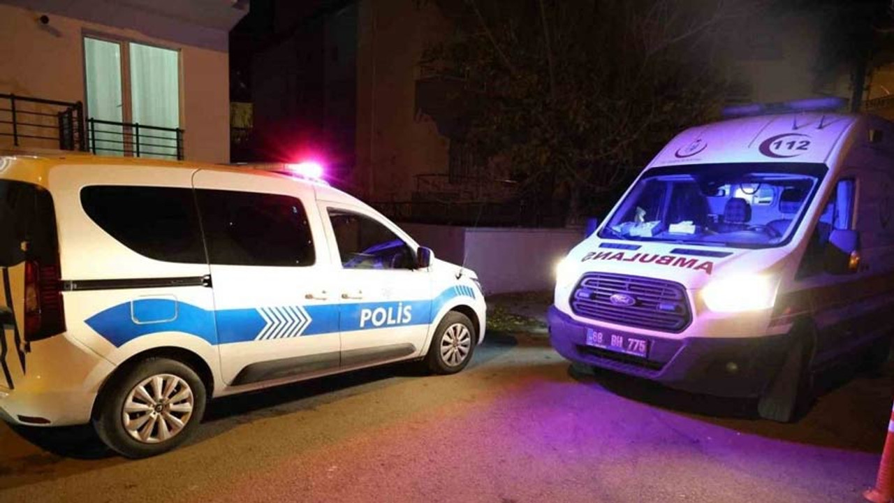 Alkollü polis silahını temizlerken çocuğu vurdu