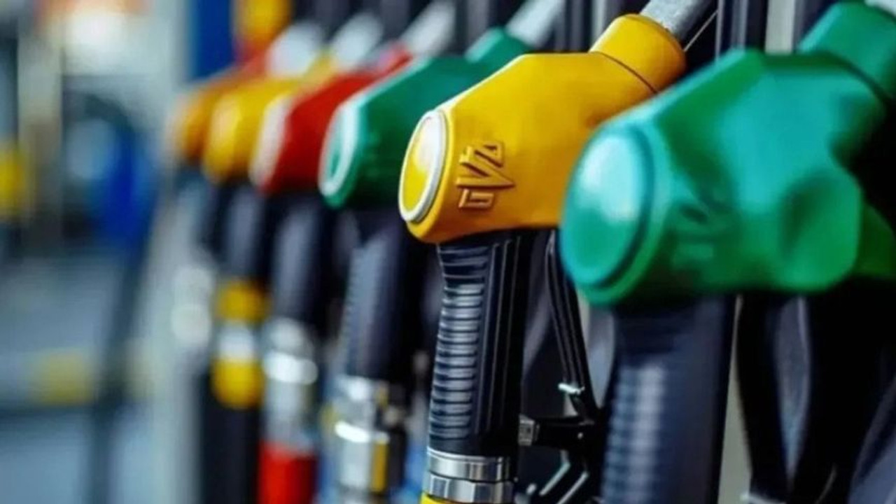 Akaryakıt fiyatlarında Benzin, motorin fiyatları kaç TL? Motorine zam mı geldi?