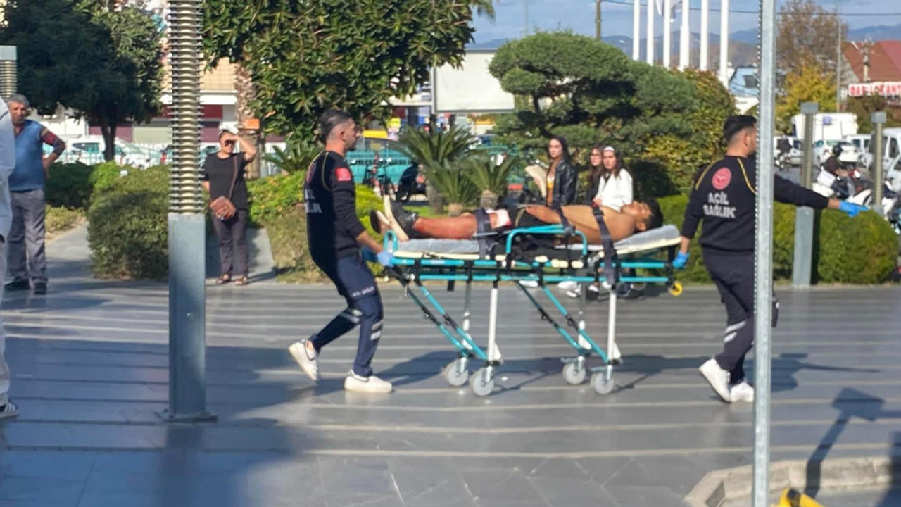 Kızlara bakıyorsun dedi genci bıçakladı!