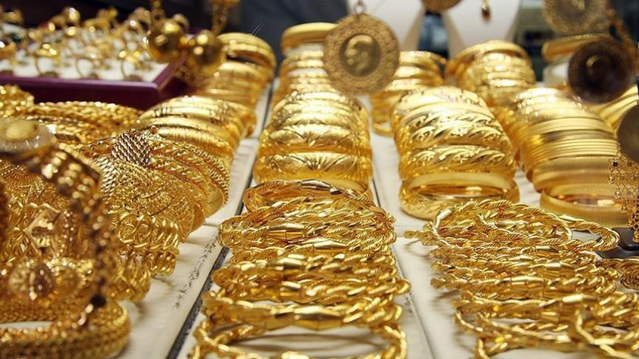 15 Kasım altın fiyatları düştü mü? Gram ne kadar oldu? Çeyrek altın kaç TL?