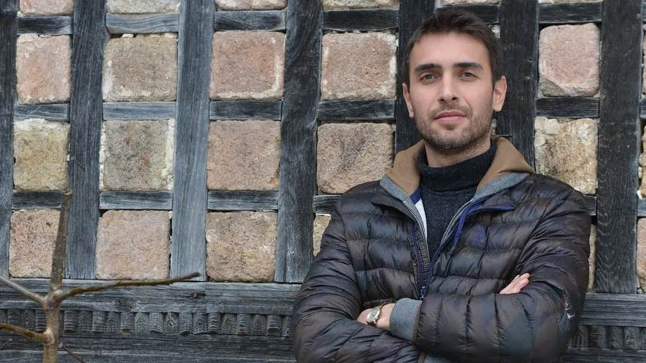 Ulaş Tuna Astepe’den çarpıcı itiraf: Sete gelen siyasetçiyi görmemek için bakın nereye kaçmış