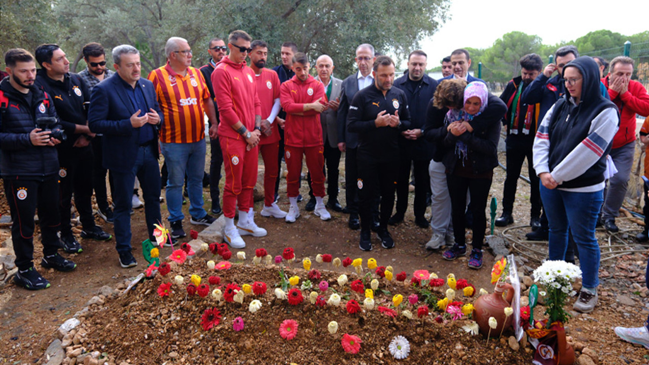 Galatasaray Spor Kulübü tek isteğini yerine getirdi: Yiğit’in mezarını ziyaret ettiler