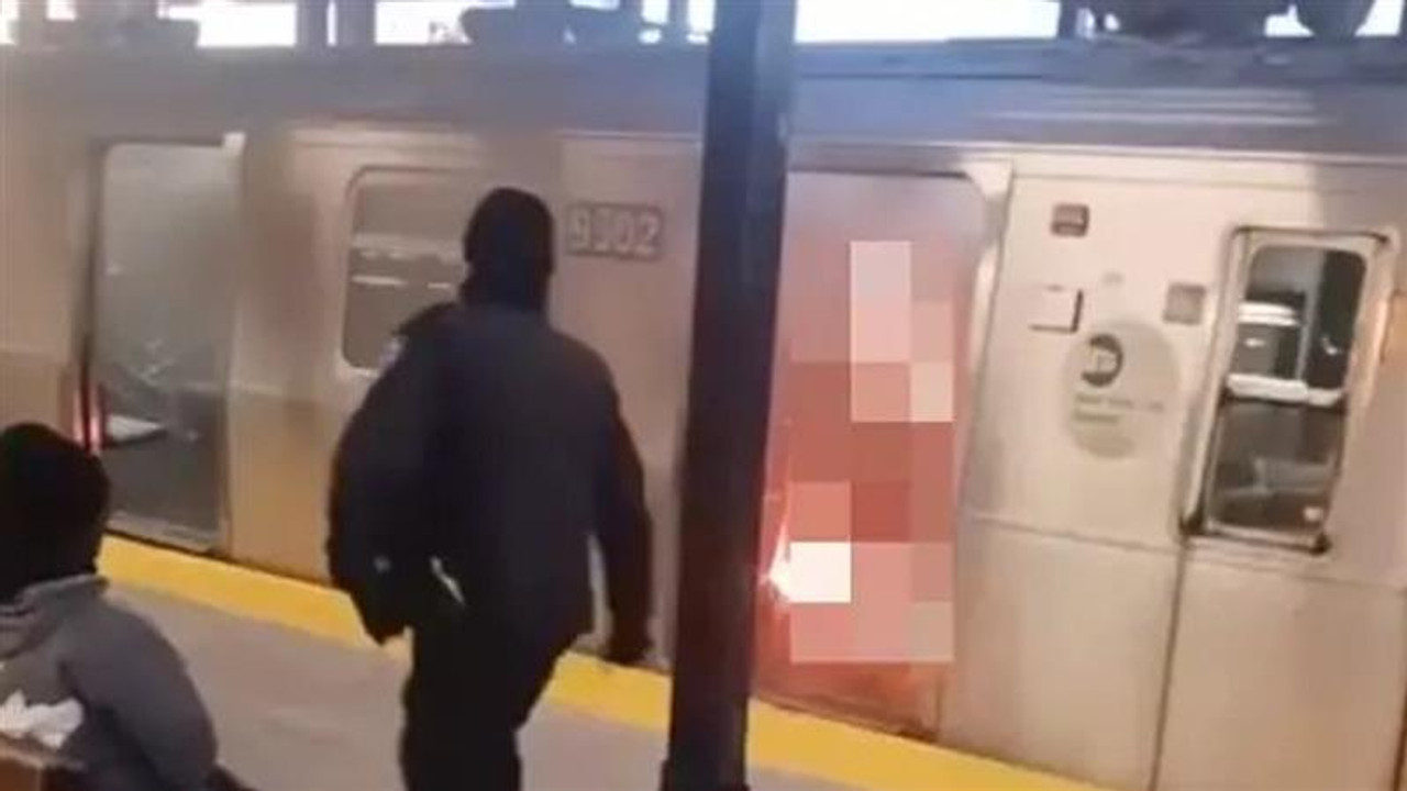 Metroda kan donduran saldırı: Kadın yolcuyu yakarak öldürdü!