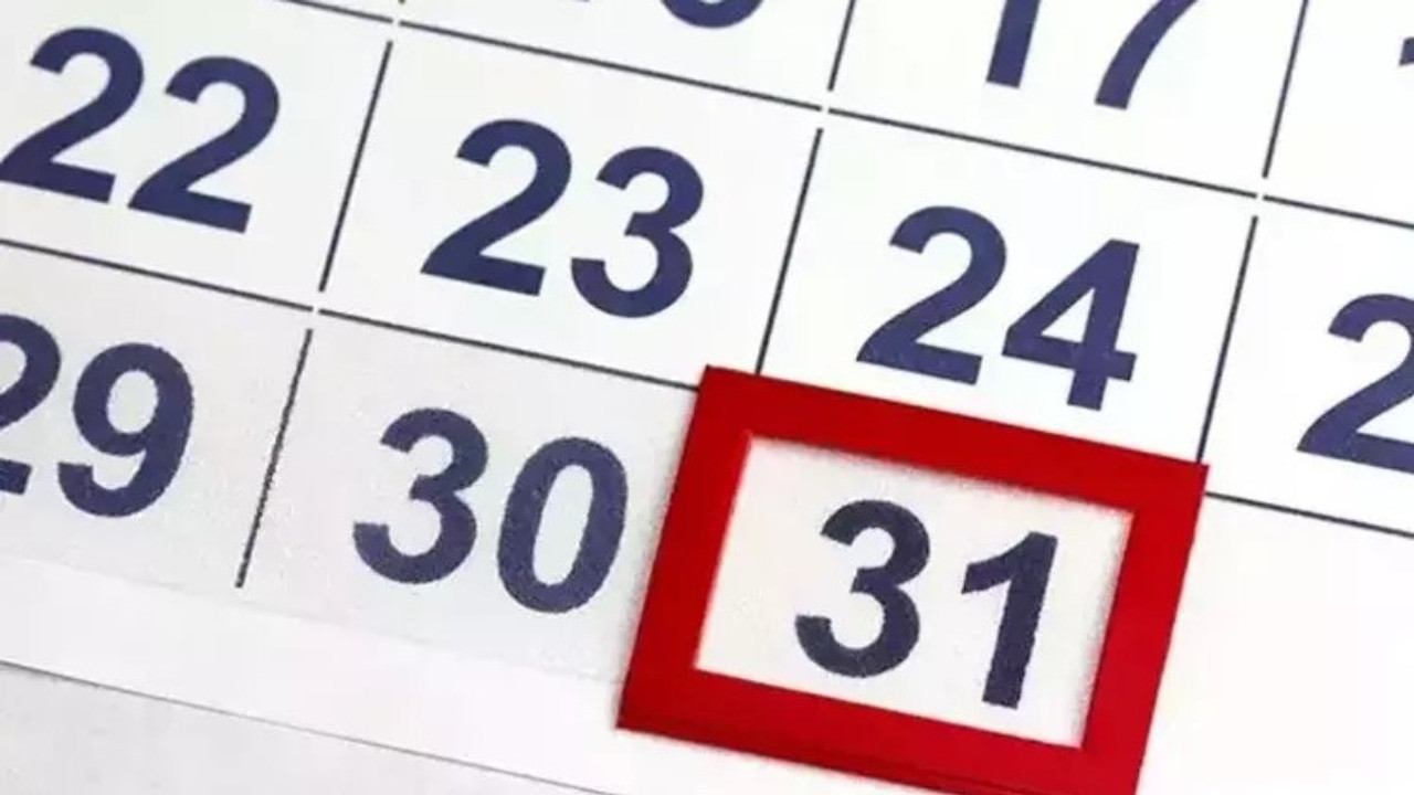 31 ARALIK YARIM GÜN MÜ? Salı günü öğleden sonra tatil mi? Yılbaşı tatili ne zaman?