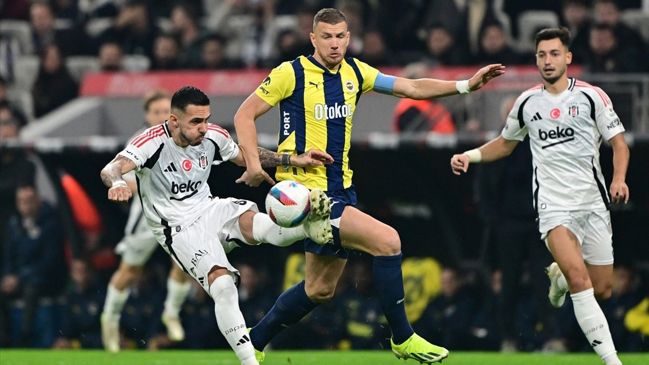 Beşiktaş derbide Fenerbahçe'yi yıktı!