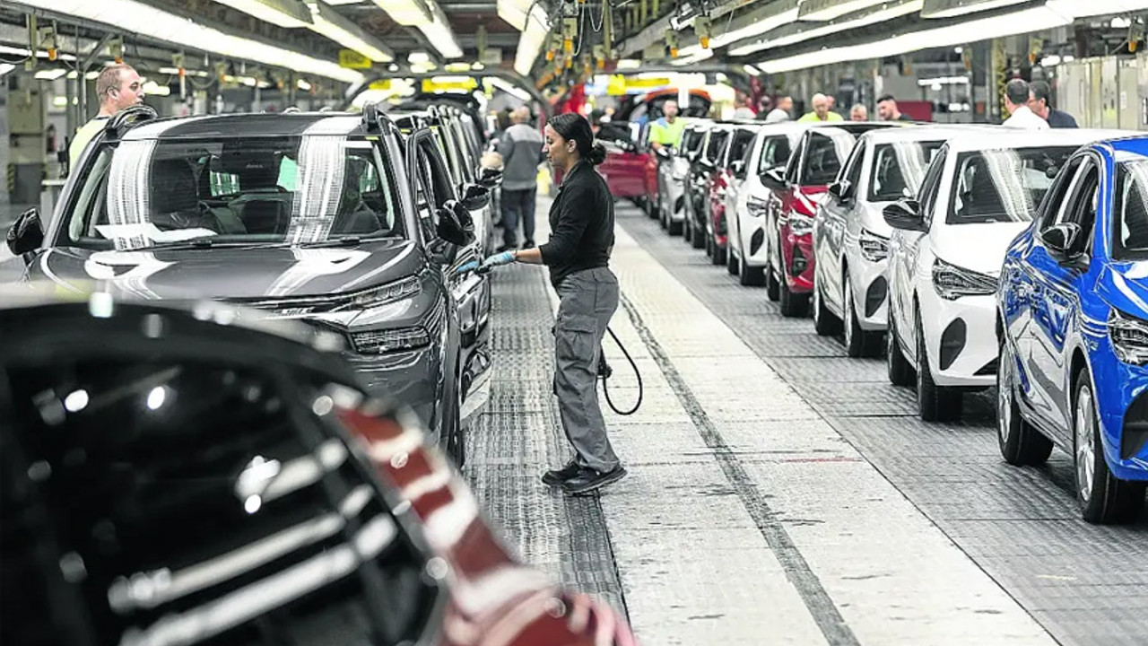 Bursa'daki dev fabrika üretime ara veriyor