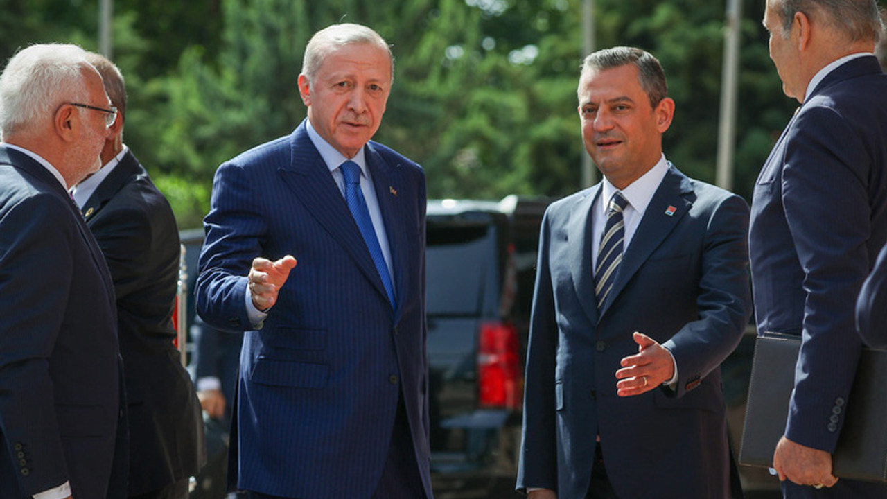 CHP lideri Özel, Cumhurbaşkanı Erdoğan'ın yeni yılını kutladı