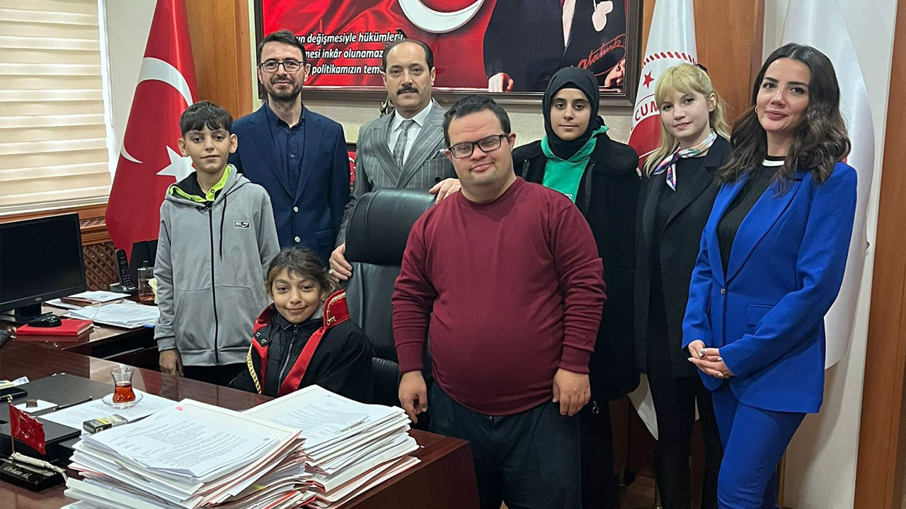 Dünya Engelliler Günü'nde Salihli Başsavcısı Orhan Al’a ziyaret