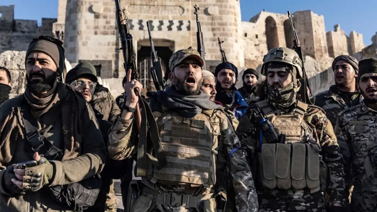Muhalifler Şam’a ilerliyor: Esad kritik bölgeleri birer birer bırakıyor