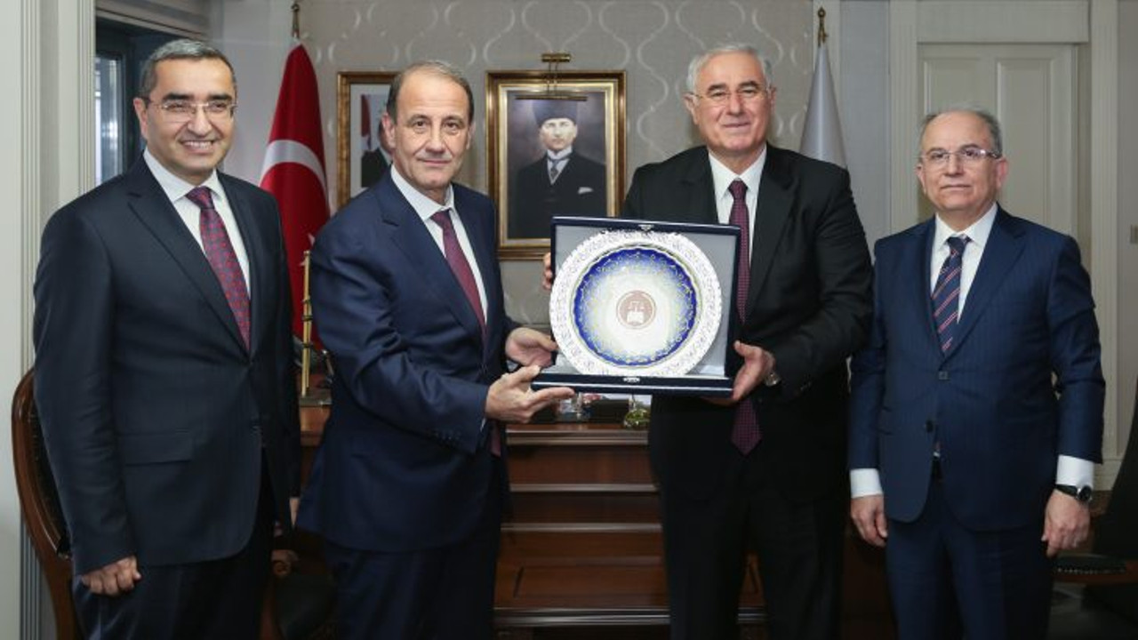 HSK’dan Kamu Başdenetçisi Mehmet Akarca’ya ziyaret