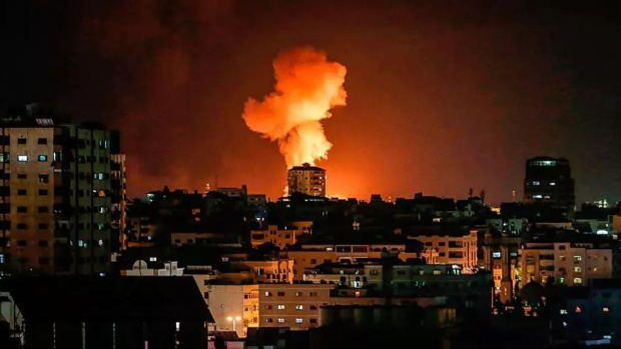 İsrail ordusu açıkladı: 320 noktaya hava saldırısı!