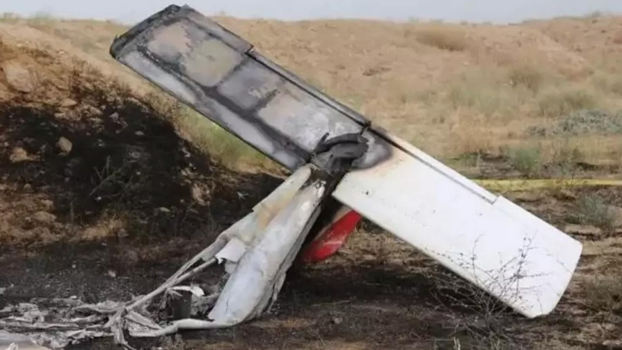 İran Savunma Bakanlığına ait eğitim uçağı düştü
